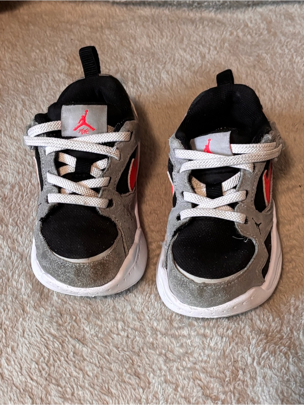 Nike Jordan Toddler Black & Gray Athletic Sneakers Sz 9c